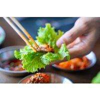 Korean cooking class Vienna - salad wrapping