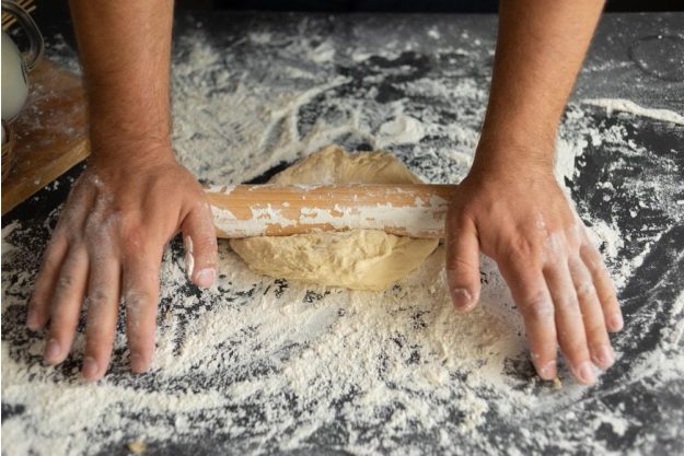 Backkurs Salzburg – Teig ausrollen