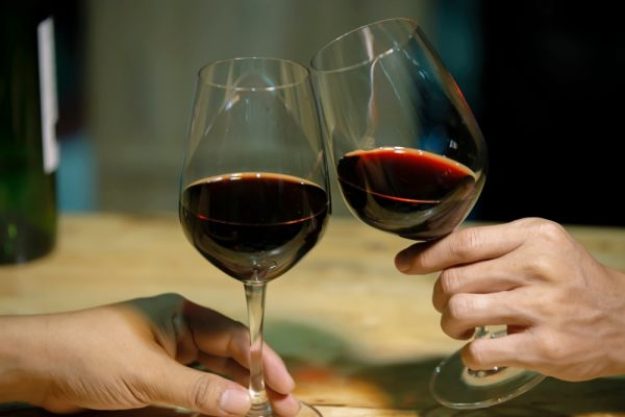 Wein- und Käse-Genuss@Home für 2 – Wein