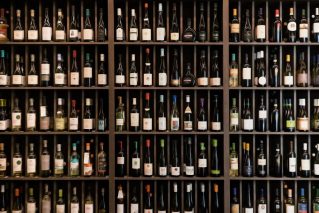 Weinverkostung Innsbruck Regionale Weine und Spezialitäten