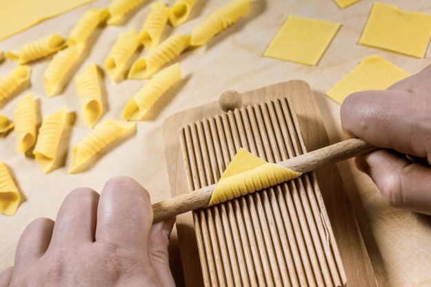 Pasta-Kochkurs Wien – echte Rigatoni
